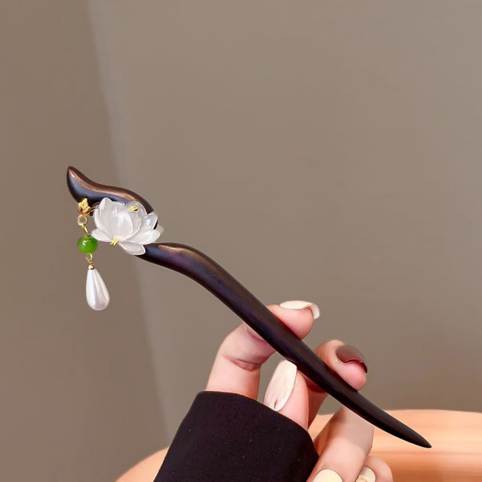 1PC Elegant Lotus Wood Hair St - Jewelry Making For Adults recension och pris