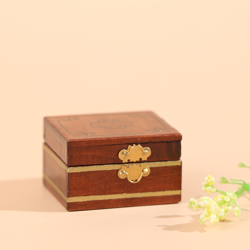 1pc Mini Jewelry Box Model Dol - Jewelry Making For Kids recension och pris